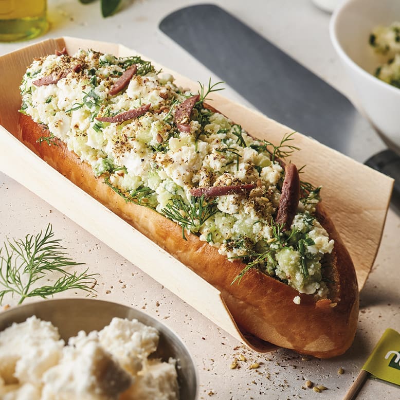 Sandwich fresh Greek-style